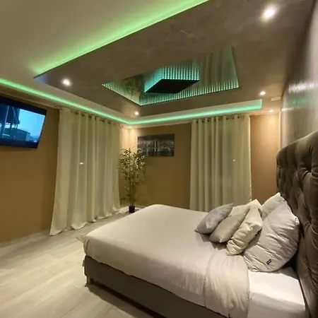 Royalspa Appartement D'Amour Avec Jacuzzi Privatif Strasbourg Exterior photo
