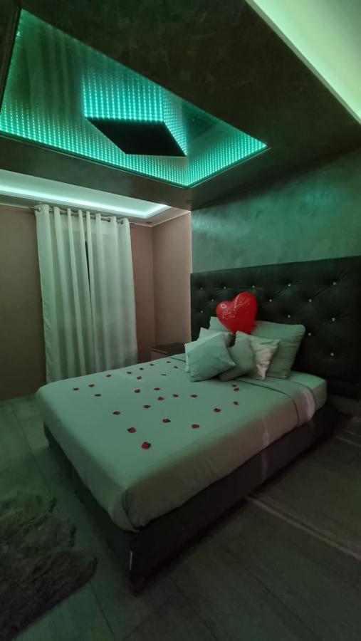 Apartment Royalspa D'amour Avec Jacuzzi Privatif
