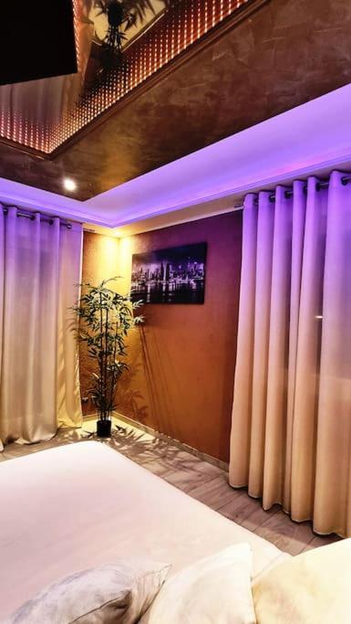 Apartment Royalspa D'amour Avec Jacuzzi Privatif